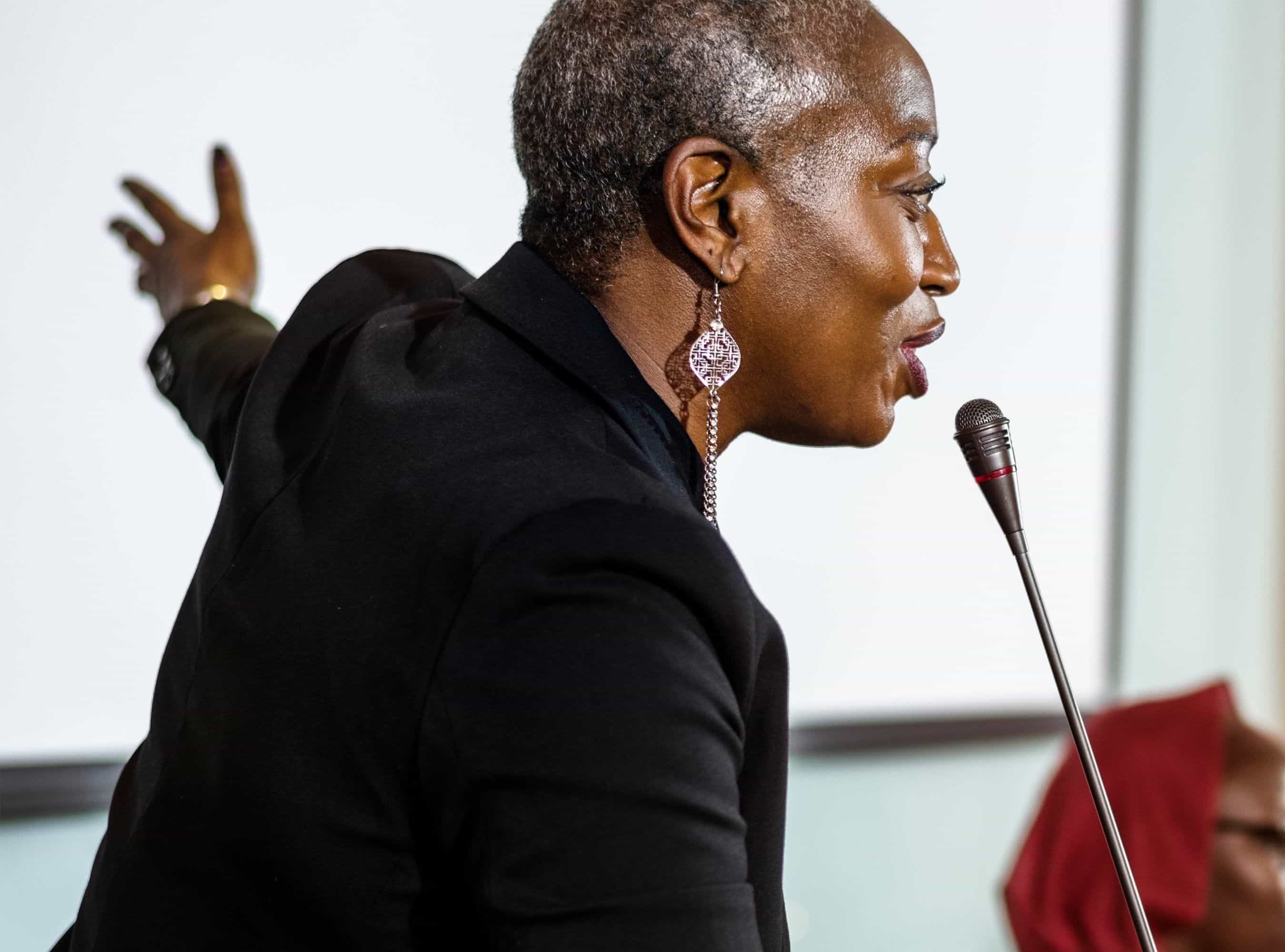 The Difference Between Direct Examination and Cross Examination